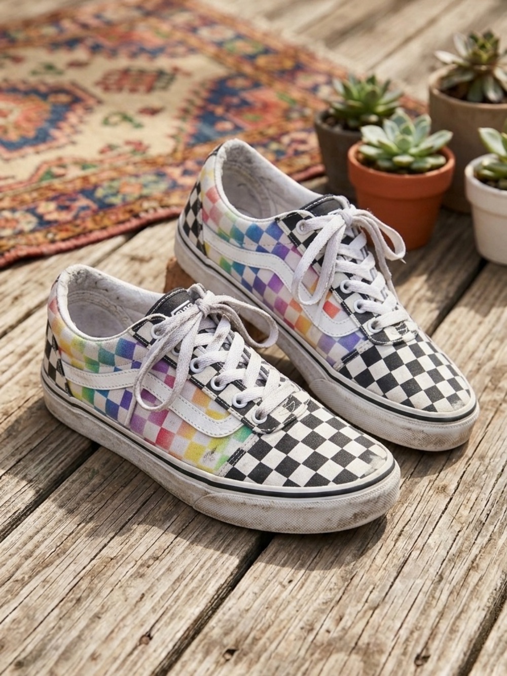 Vans Ward Rainbow Checkerboard Sneakers Low Top US Missy Size 4 Women’s 5.5